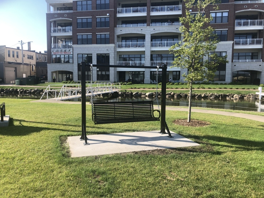 Ellie Mae Swing Bench-1-1